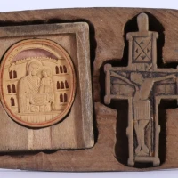 Wooden carved set (wooden case, miniature Crucifix and The Holy Virgin with infant Jesus pendant)