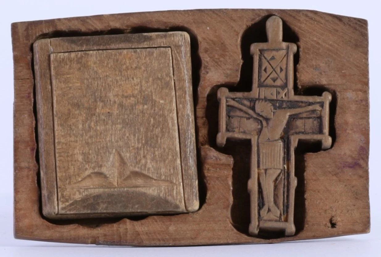 Wooden carved set (wooden case, miniature Crucifix and The Holy Virgin with infant Jesus pendant)